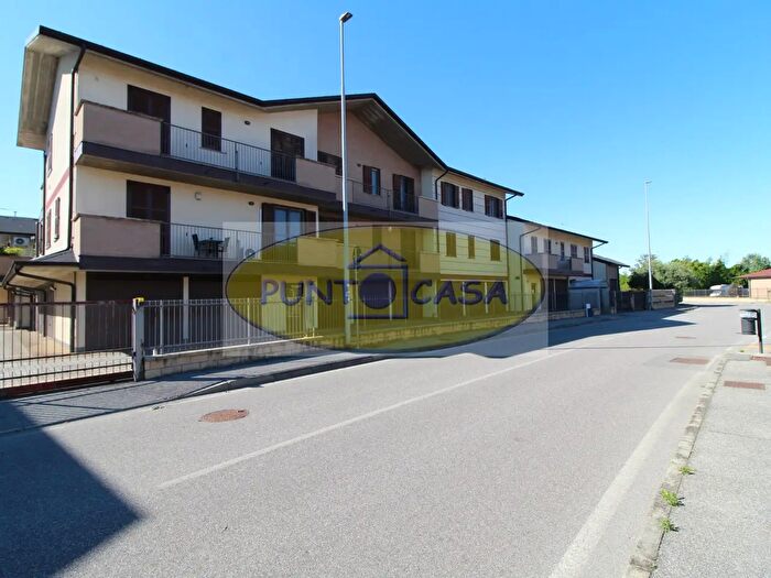 Appartamento bilocale in vendita in Via Case Chiesuolo, Massalengo