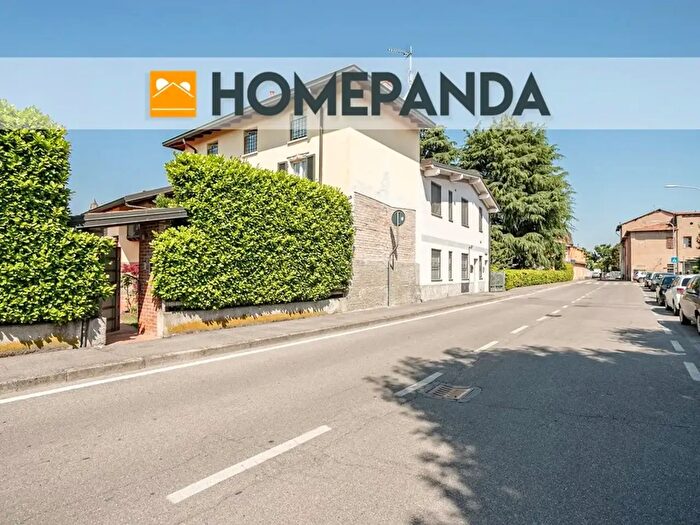 Casa con 7 locali in vendita in Via Borgoratto, Brignano Gera DAdda