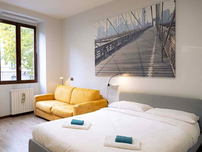 Appartamento monolocale in affitto in Viale Premuda, Piave Tricolore, Milano