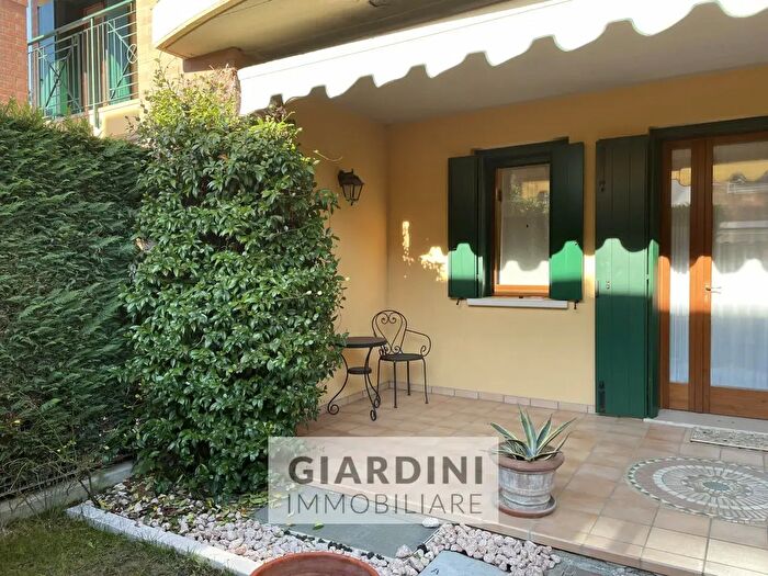 Casa con 6 locali in vendita in Via Isonzo, Stra