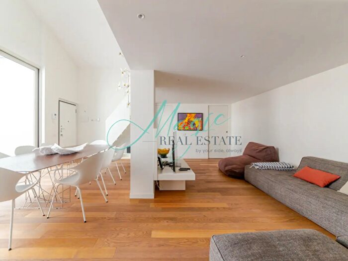 Appartamento trilocale in vendita in Viale Giovanni Suzzani, Milano