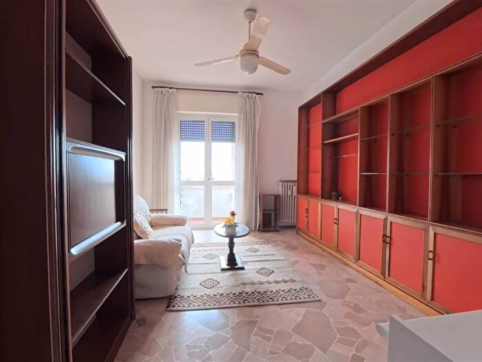 Appartamento bilocale in affitto in Città Bassa Laghi, Lodi