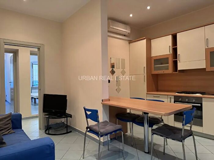 Appartamento trilocale in vendita in Via Carlo E Giani Stuparich, Trieste