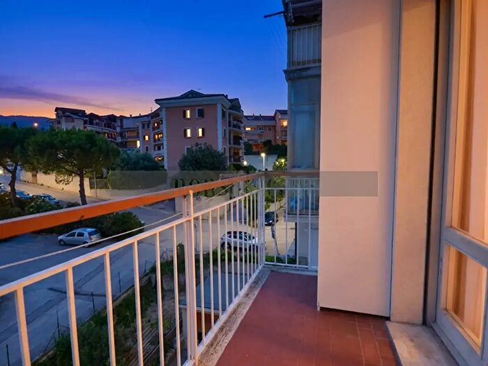 Appartamento trilocale in vendita in Viale dei Pini, Porto Recanati