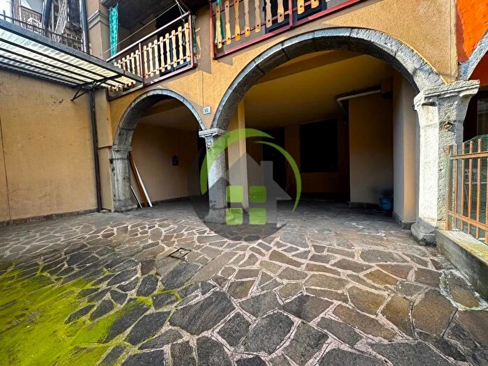 Casa trilocale in vendita in Gazzaniga