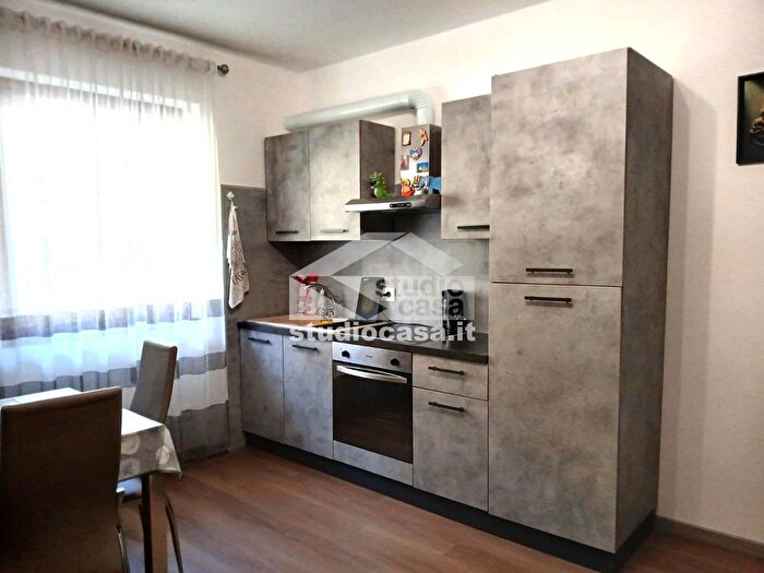 Appartamento trilocale in vendita in Consorziale, Bracca