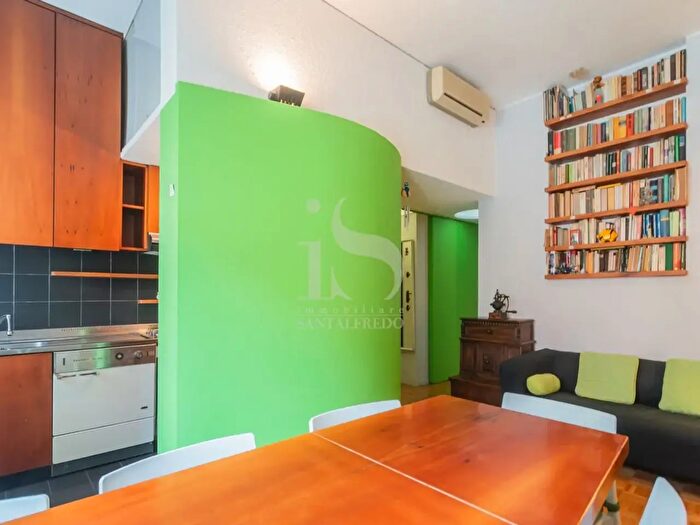 Appartamento trilocale in vendita in Via Privata Padullli, Milano