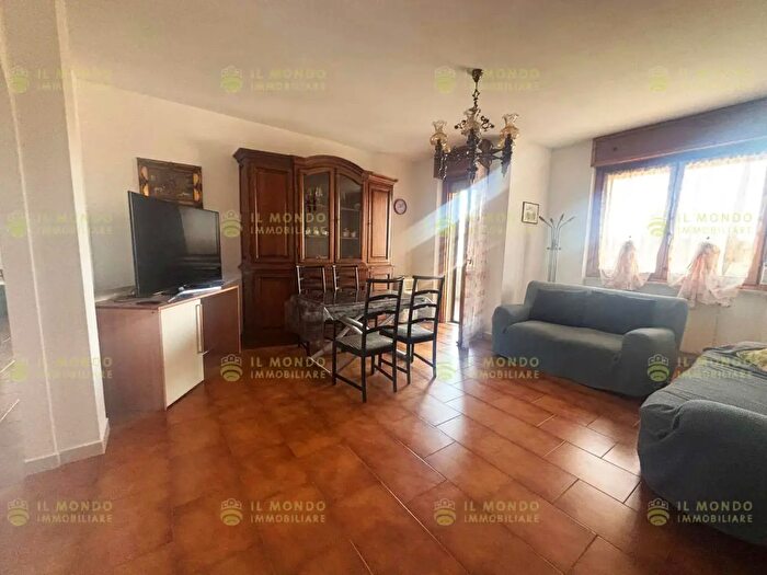 Appartamento trilocale in affitto in Caselle Lurani