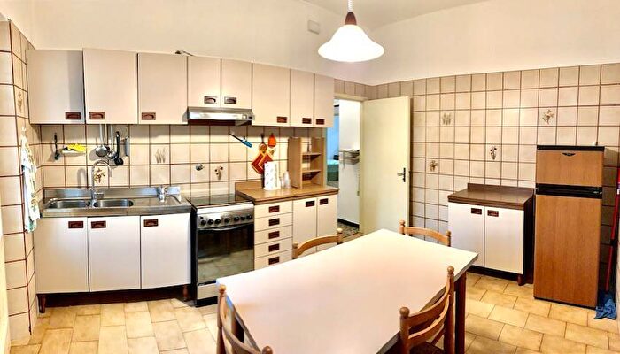 Appartamento con 5 locali in affitto in Viale Ugo Bassi, Abissinia, Riccione