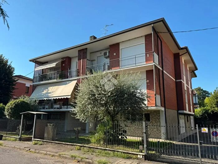 Appartamento quadrilocale in vendita in Via Giuseppe di Vittorio, Forli'