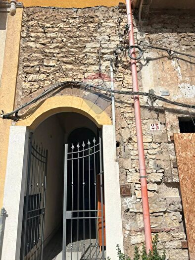 Casa con 10 locali in vendita in Trapani