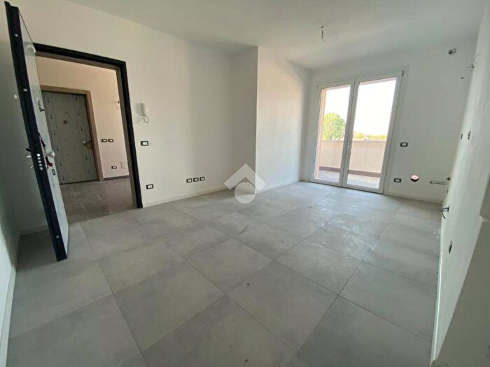 Appartamento trilocale in affitto in Via Degli Spalti, Cittadella Colle Aperto, Mantova