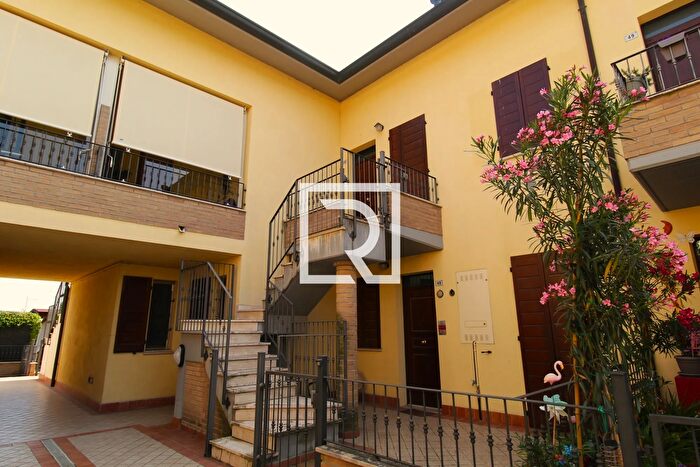 Appartamento trilocale in vendita in Antica Milizia F Ravenna, Ravenna