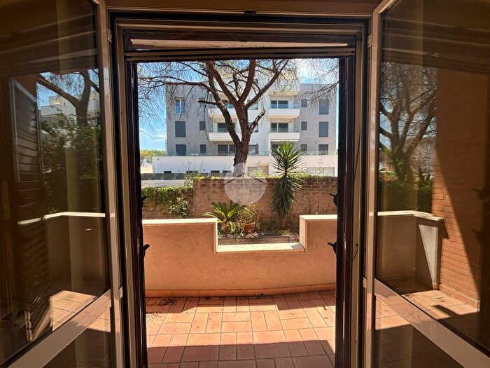 Appartamento quadrilocale in vendita in Via Tullio Ascarelli, Roma