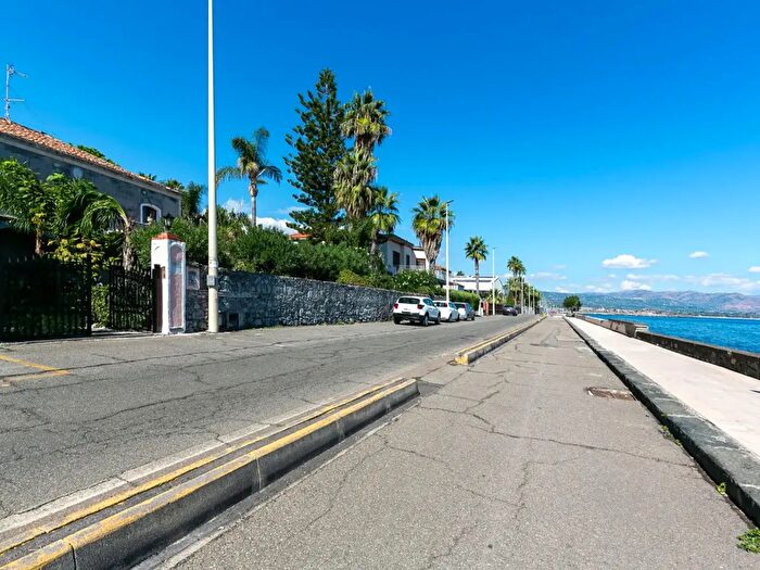 Casa in vendita in Lungomare Edoardo Pantano a, Riposto