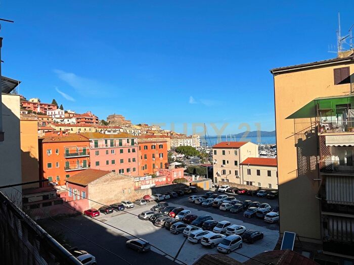 Appartamento con 6 locali in vendita in Via Roma, Monte Argentario