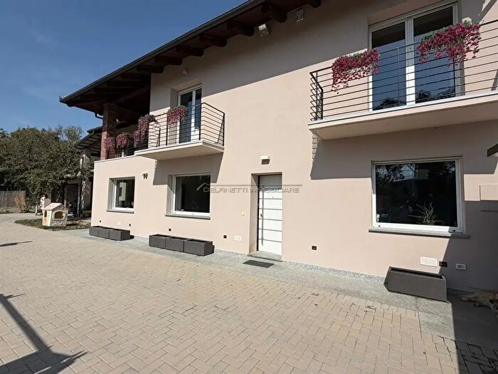 Casa con 5 locali in vendita in Via Guido Cane, Diano D'Alba