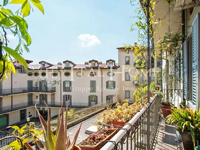 Appartamento quadrilocale in vendita in Piazza Pontida, Bergamo