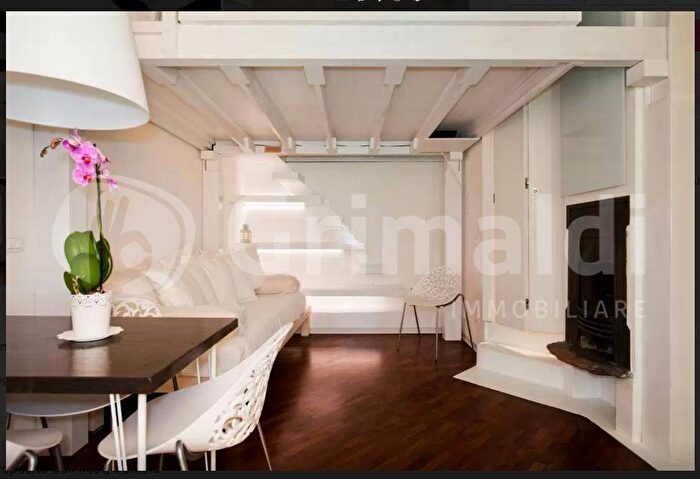 Appartamento monolocale in affitto in Via Bertani, Arco della Pace, Milano