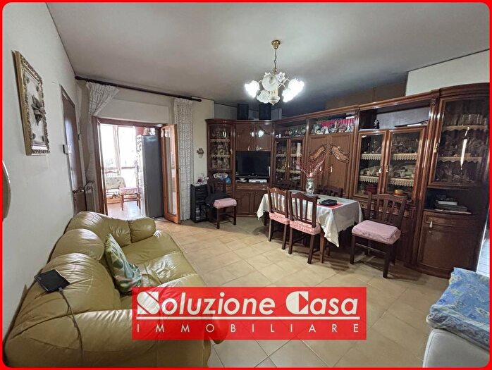 Appartamento trilocale in vendita in Via Giovanna dArco, Canosa Di Puglia