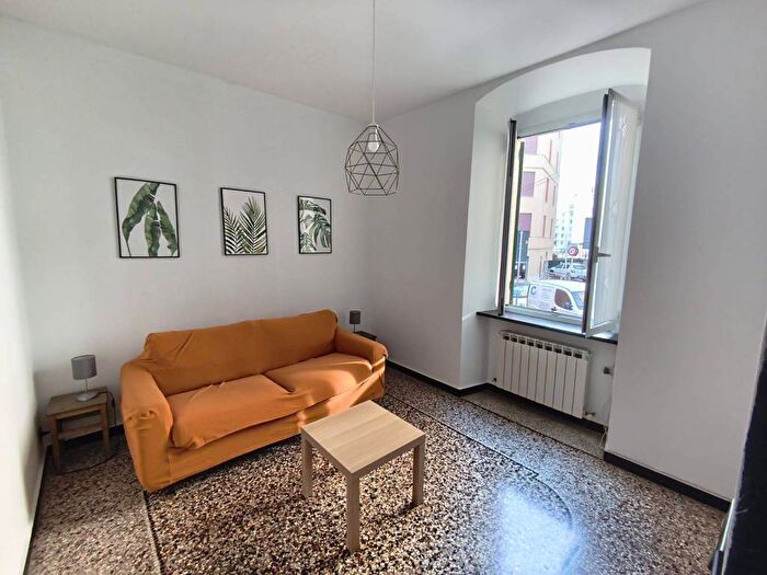 Appartamento bilocale in affitto in Via Redipuglia, Quarto, Genova