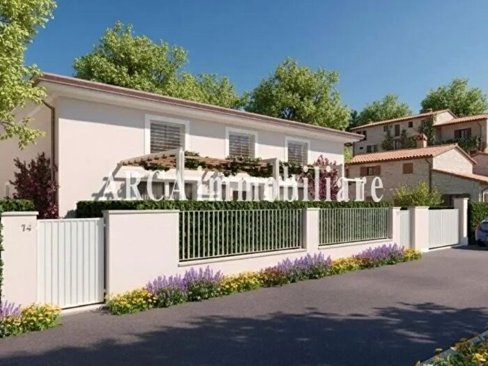 Casa con 6 locali in vendita in Pietrasanta