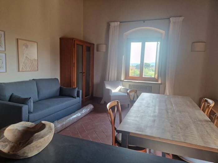 Appartamento con 5 locali in affitto in via Loggia Dei Bianchi, Serpiolle, Firenze