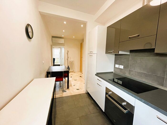 Appartamento trilocale in vendita in Via Paruta, Venezia