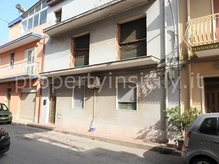 Casa con 5 locali in vendita in Via delle Vigne, Siracusa