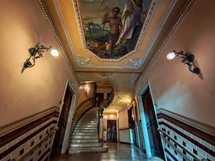 Appartamento con 6 locali in vendita in a Nino Bixio, Chiavari