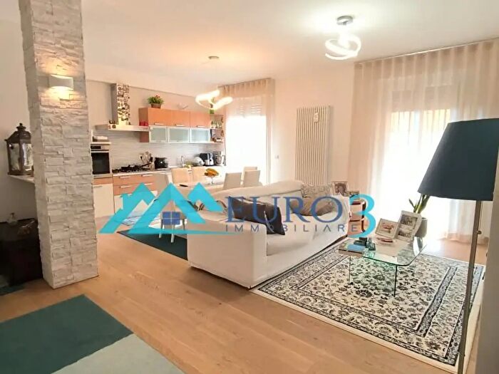 Appartamento con 5 locali in vendita in Via Augusto Murri, San Benedetto Del Tronto