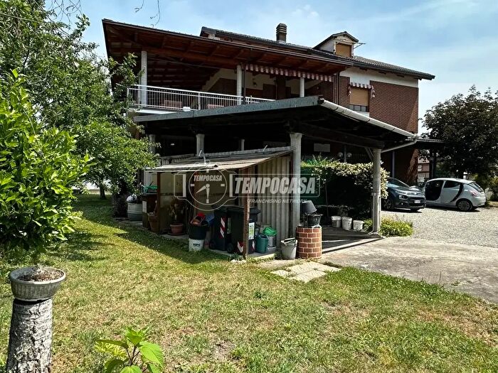 Casa con 9 locali in vendita in Via Borgaro, Mappano