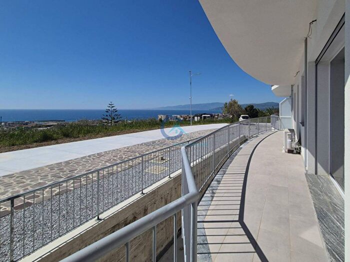 Appartamento bilocale in affitto in Via Antonio Izzi De Falenta, Catanzaro Lido, Catanzaro