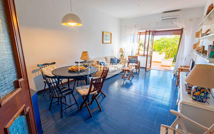 Appartamento quadrilocale in vendita in Via Verdun, Santa Marinella