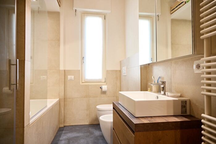 Appartamento con 5 locali in vendita in Via Cardinale Guglielmo Massaia, Firenze