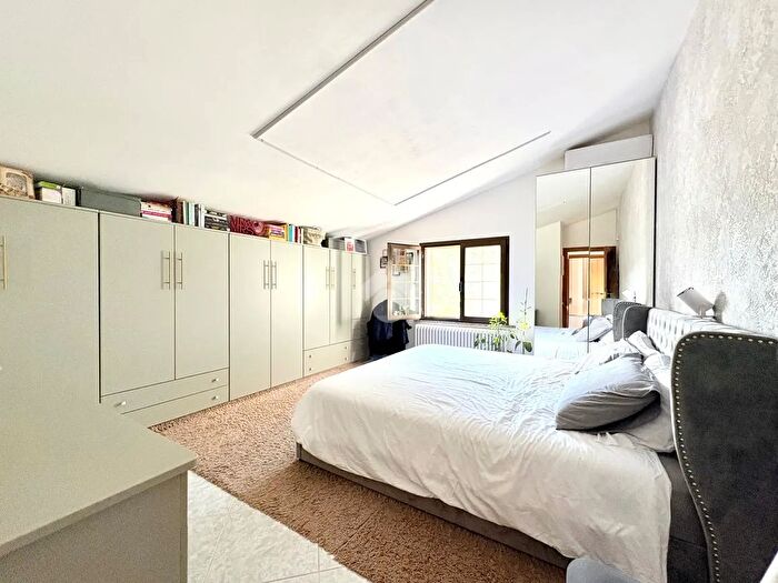 Casa quadrilocale in vendita in Via Rodella, Rimini