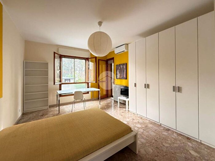 Appartamento trilocale in affitto in Via Leopolddo Marchetti, Pezzotti Meda, Milano