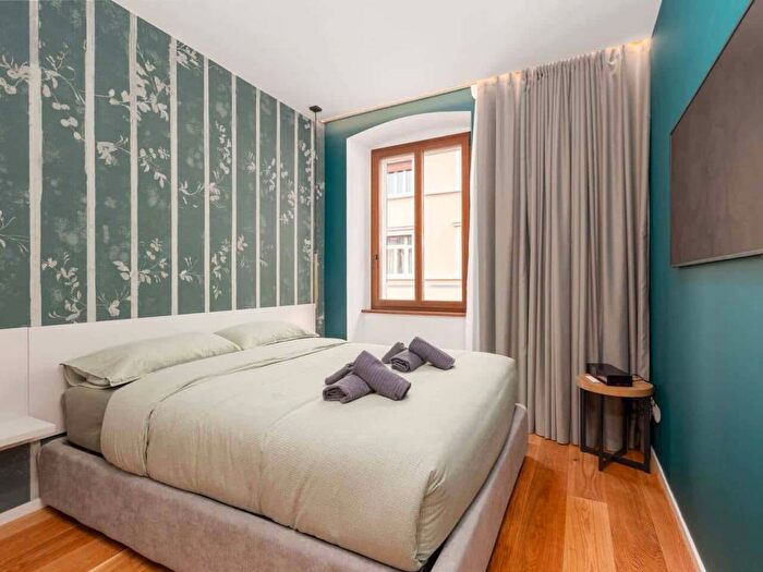 Appartamento trilocale in affitto in Via Valdirivo, Borgo Teresiano, Trieste