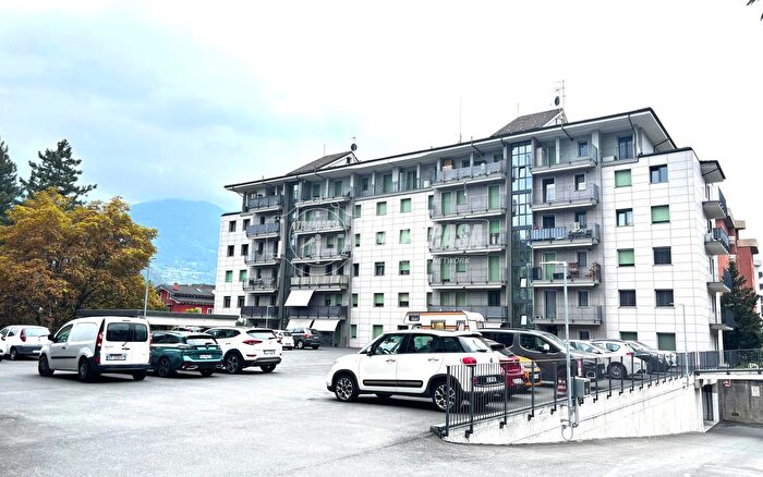 Appartamento quadrilocale in vendita in Viale Europa, Aosta