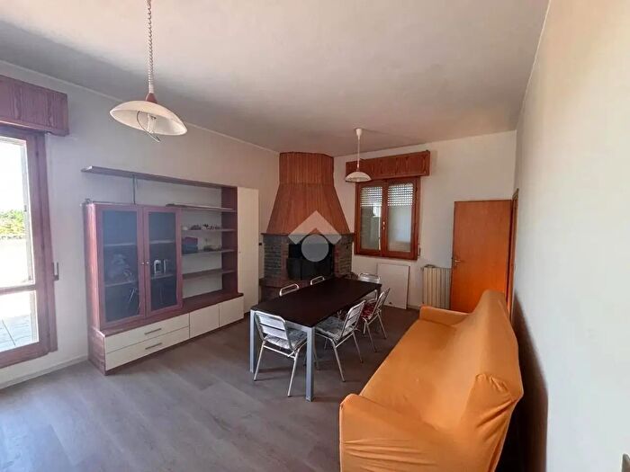 Appartamento quadrilocale in vendita in Via I Maggio, Coriano