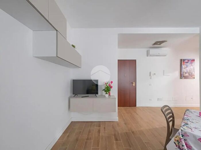 Appartamento bilocale in affitto in Via Forlanini, Firenze