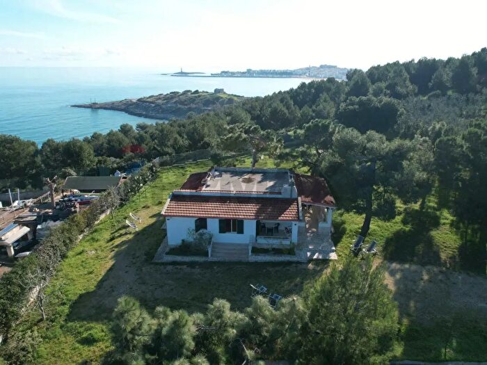 Casa con 6 locali in vendita in Contrada Defensola, Vieste