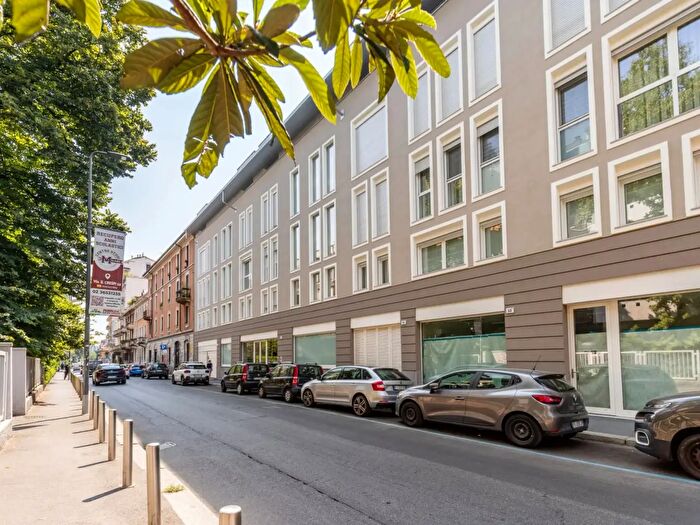 Appartamento bilocale in affitto in Via Popoli Uniti, Milano