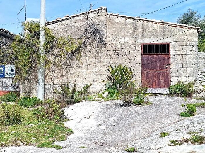 Casa trilocale in vendita in Contrada Sant' Antonio Piano Ceci Sn, Modica