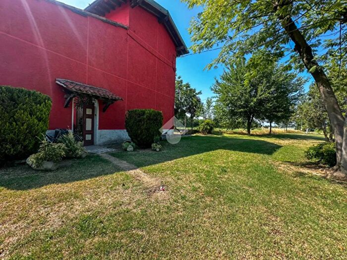 Casa con 8 locali in vendita in Via Porzano, Manerbio
