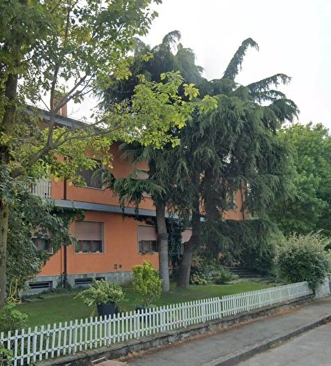 Appartamento con 15 locali in vendita in Piacenza