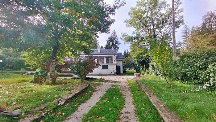Casa con 11 locali in vendita in Arcinazzo Romano, Arcinazzo Romano