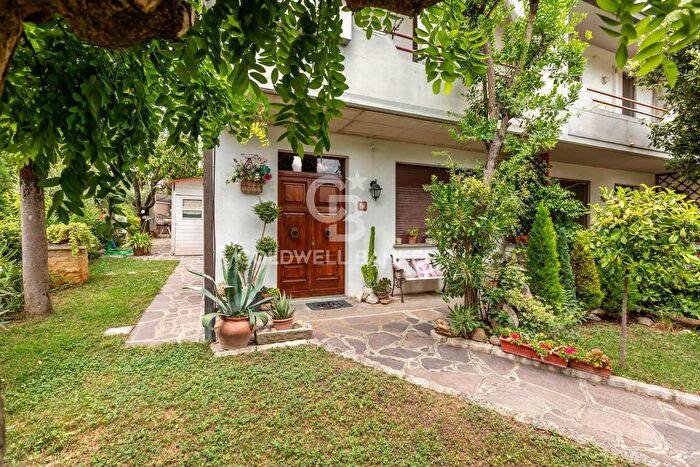 Casa quadrilocale in vendita in Via Otto Settembre, Montepulciano