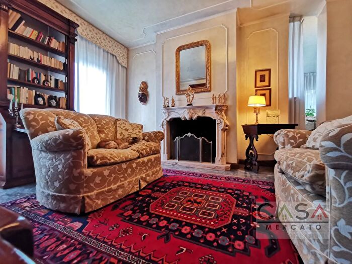 Appartamento con 5 locali in vendita in Viale Zancanaro, Sacile