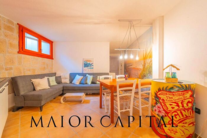 Appartamento bilocale in vendita in Via Libertà Snc, Golfo Aranci